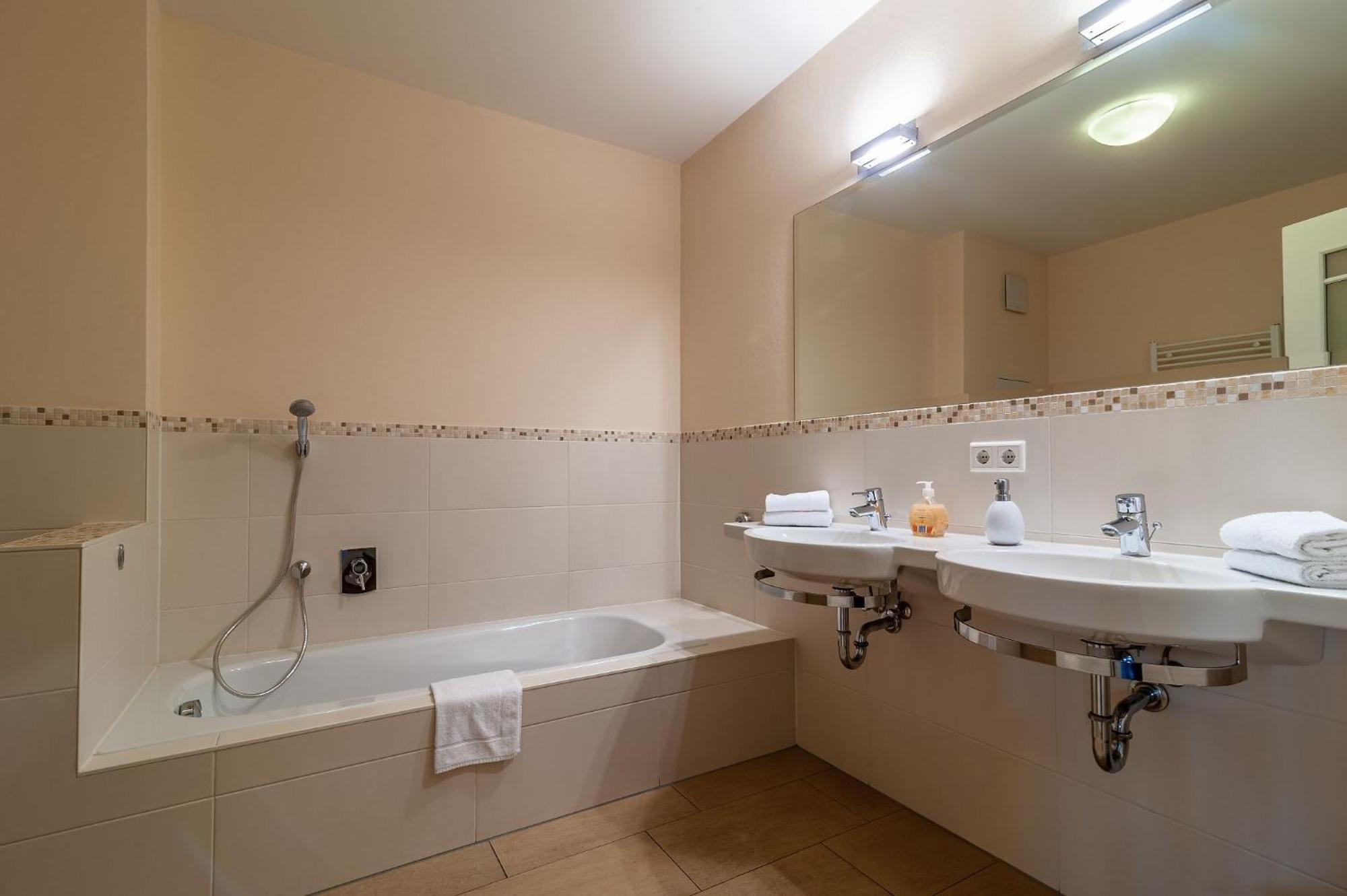 Hafendomicil Appartement Wh15 - Adler Waren  Ngoại thất bức ảnh
